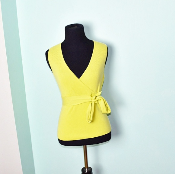 LOFT Tops - LOFT Chartreuse Bow Stretch Blouse